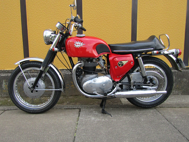  BSA A65k650lSpit fire