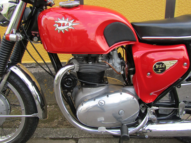  BSA A65k650lSpit fire