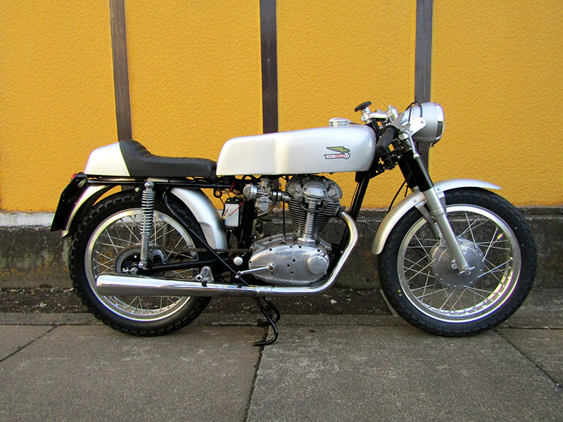 DUCATI 350/250 Cafe-Racer