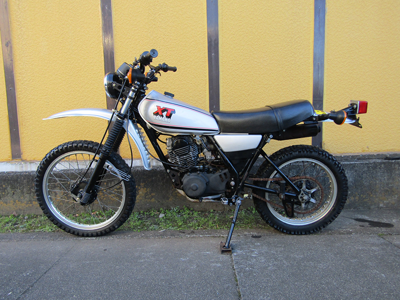 YAMAHA XT250
