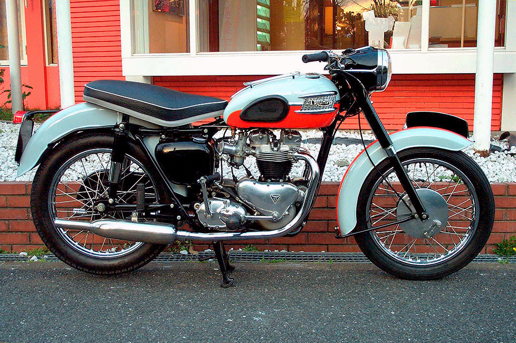 Triumph T120Rk650l