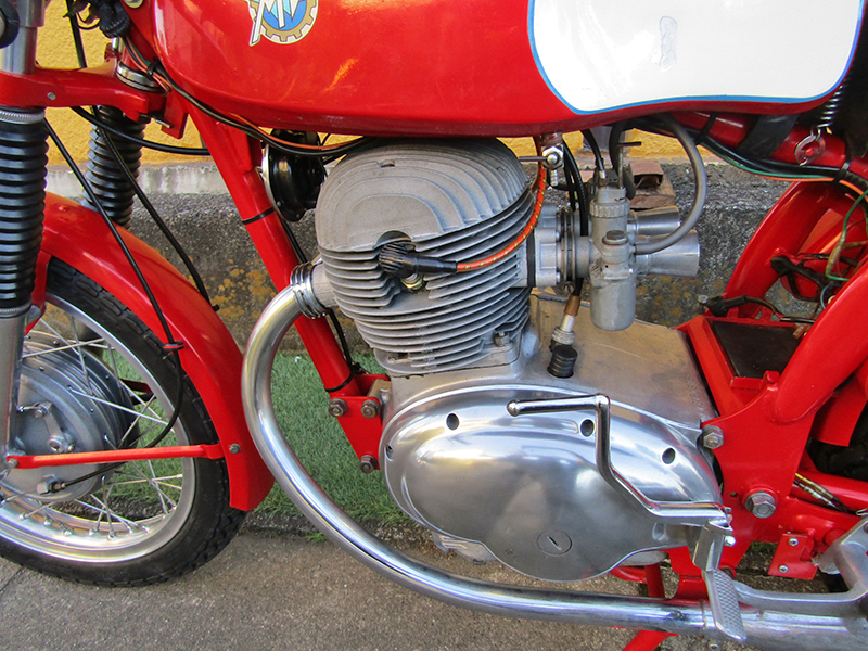 �l�u�A�O�X�^ �R�T�O Sport�k�����^�l