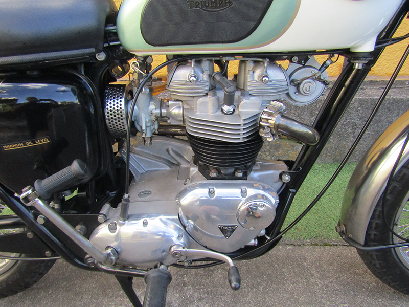 Triumph TR-6C�k650�lTrophy