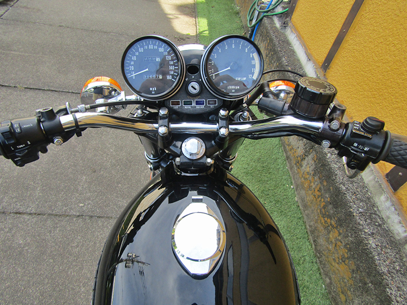 Z1-900