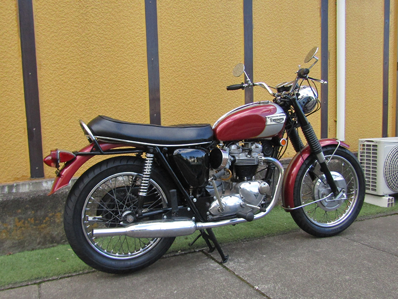 Triumph T120R�k650�lBonneville
