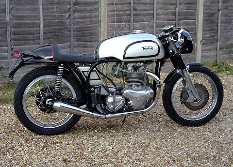 Norton 750 Custom Cafe-Racer