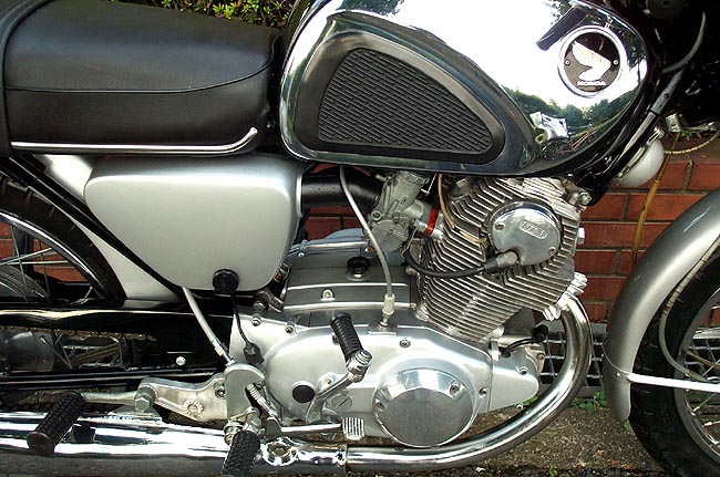 CB77 (305)