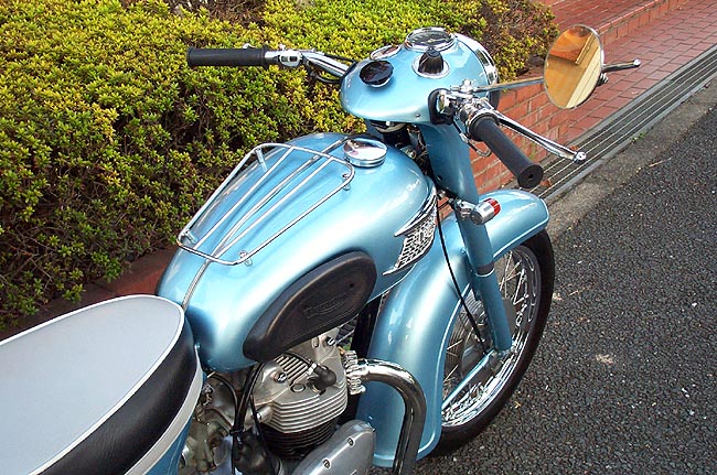 Triumph 3TA (350) Twenty-One Bathtub