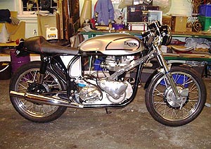 Triton 650 Bonneville EGt EGt