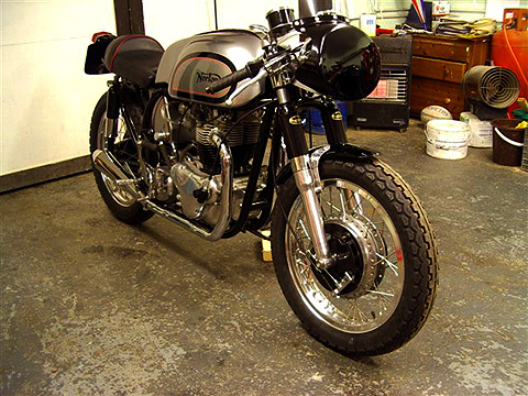 Norton@750 Commando CafeRacer 