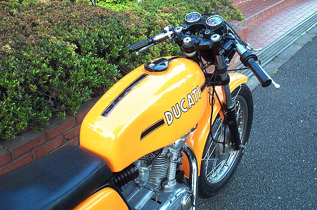 DUCATI 350 DESMO 