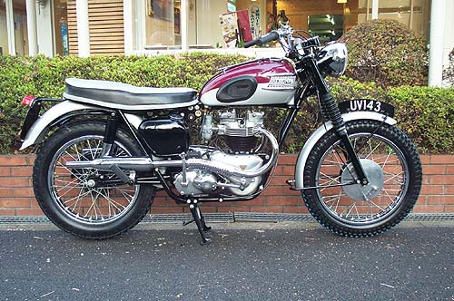 Triumph sR-6kʑ́^650l Trophy
