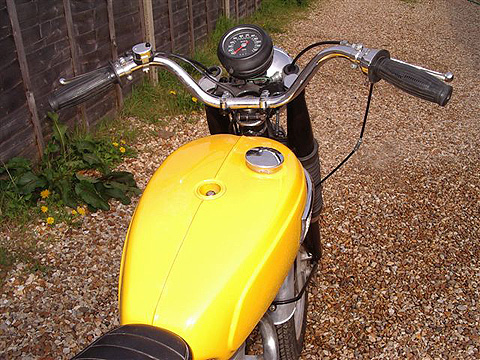 Triumph TR-25Wk250l